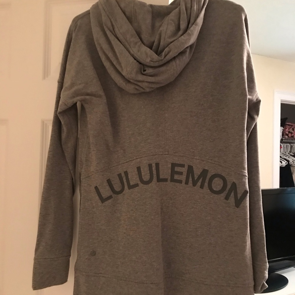 Lulu Lemon Pullover